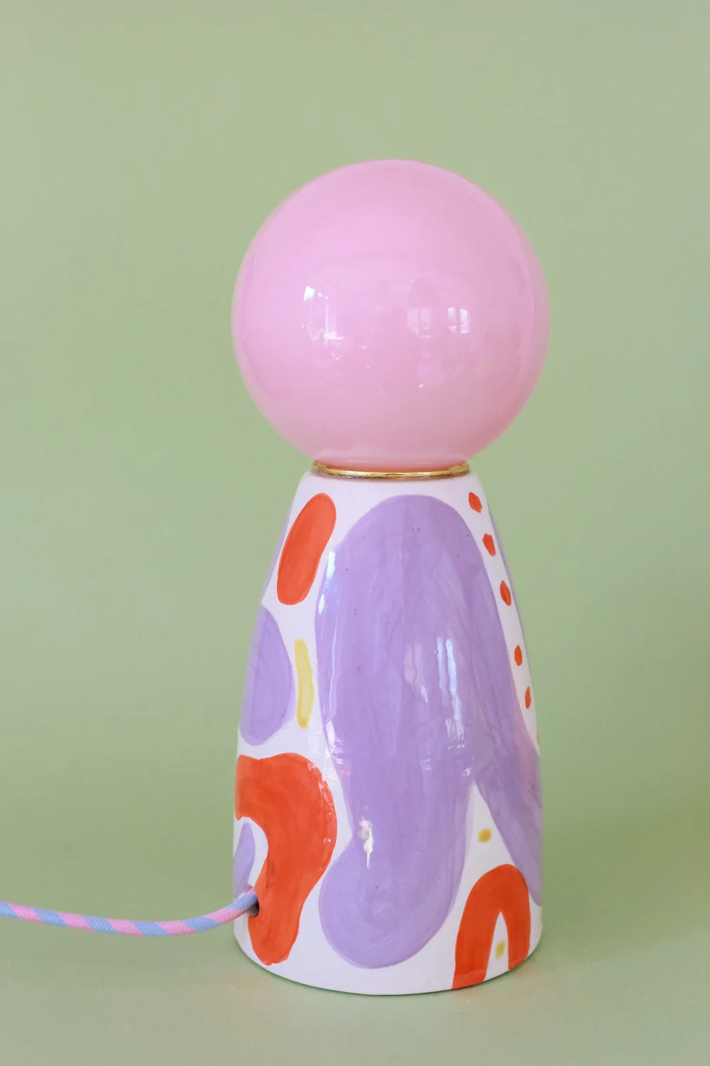 lampa abstrakcyjna lawendowo pomarańczowa z różowym kloszem