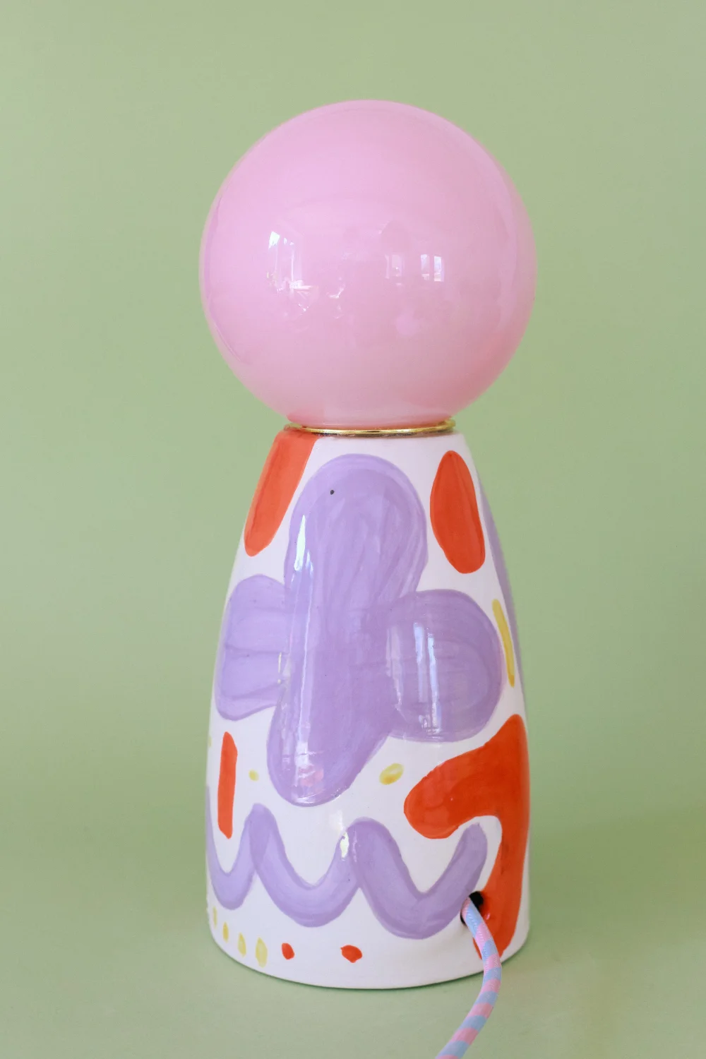 lampa abstrakcyjna lawendowo pomarańczowa z różowym kloszem