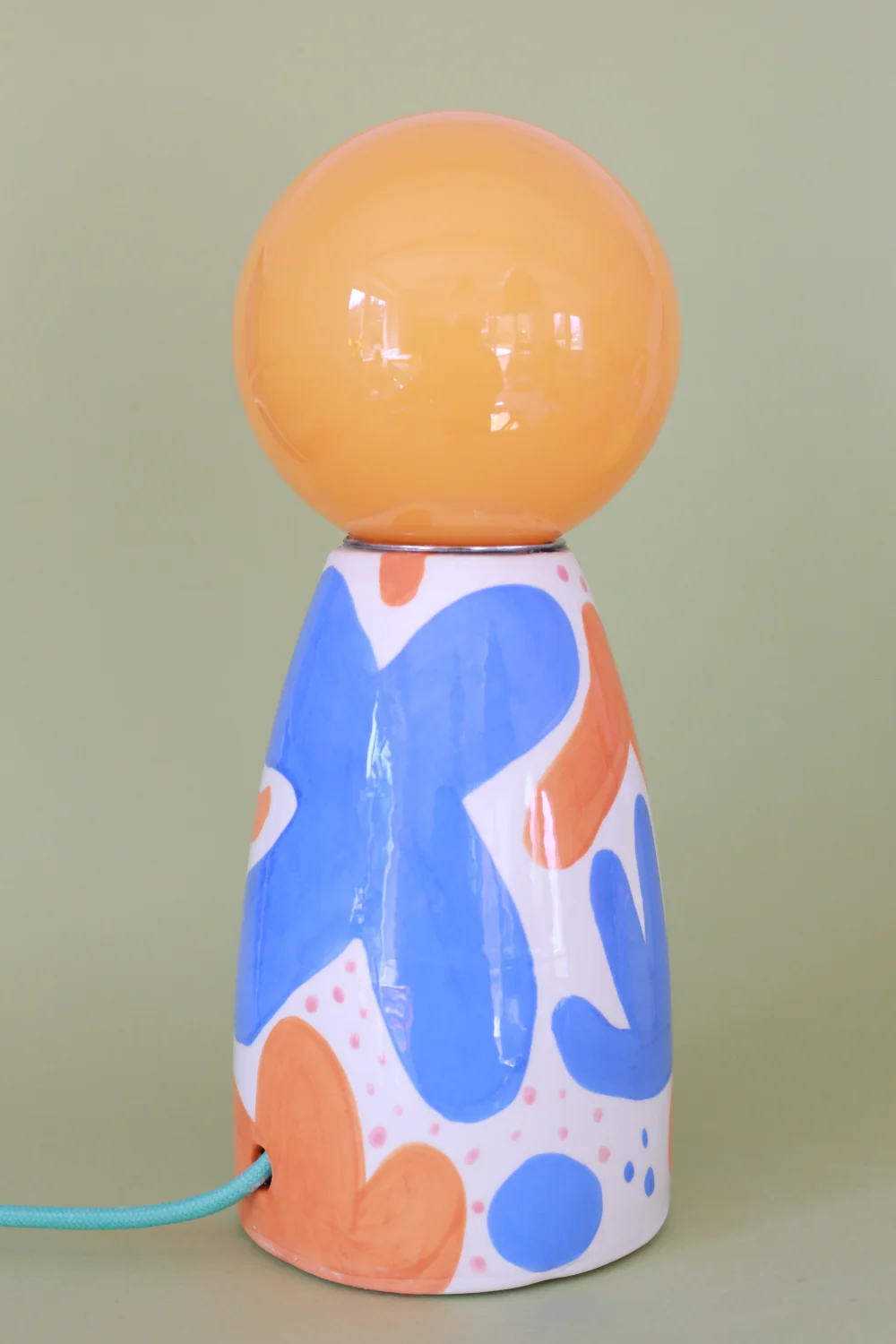 lampa abstrakcyjna kobaltowo pomarańczowa z pomarańczowym kloszem