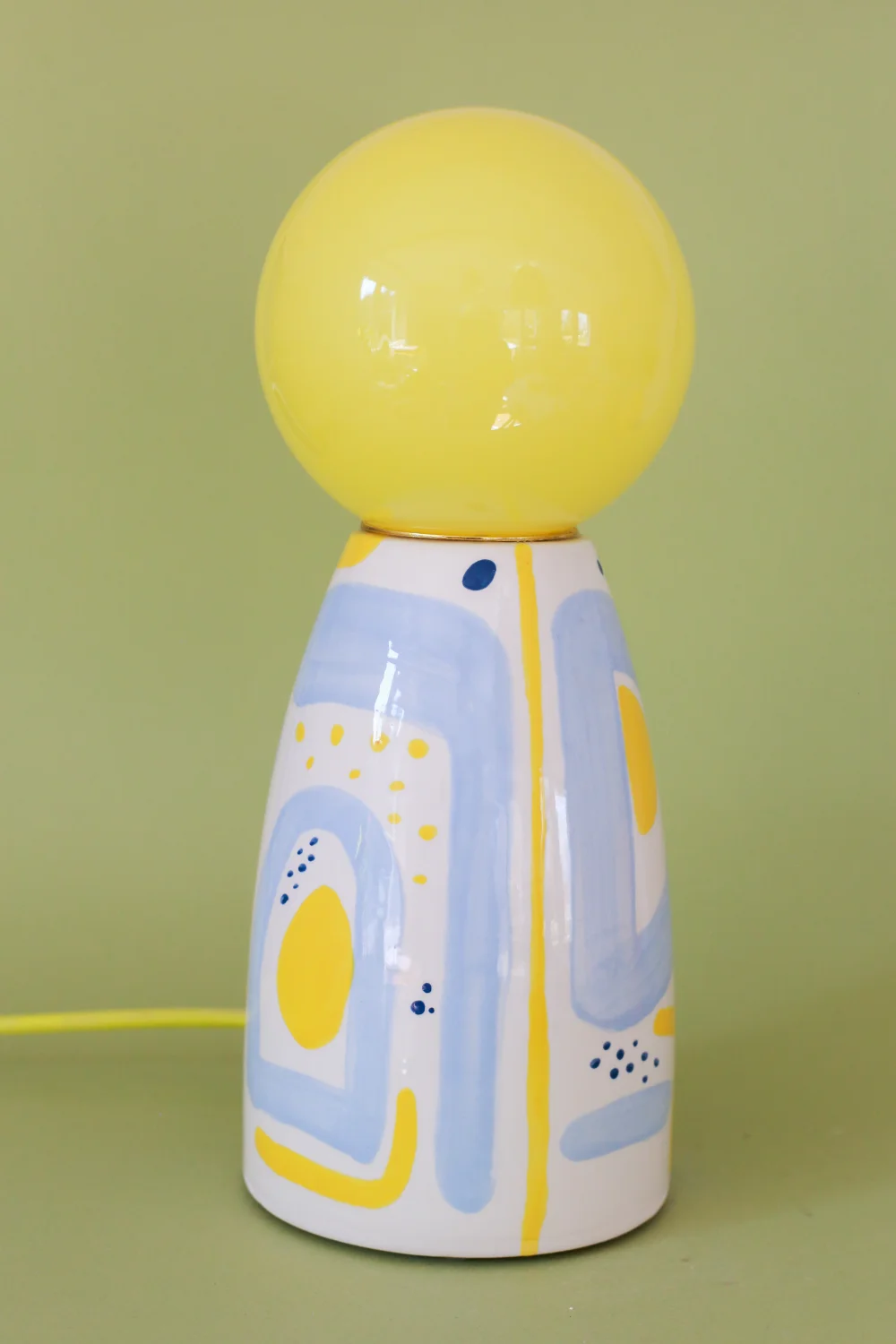 lampa abstrakcyjna żółto błękitna z żółtym kloszem