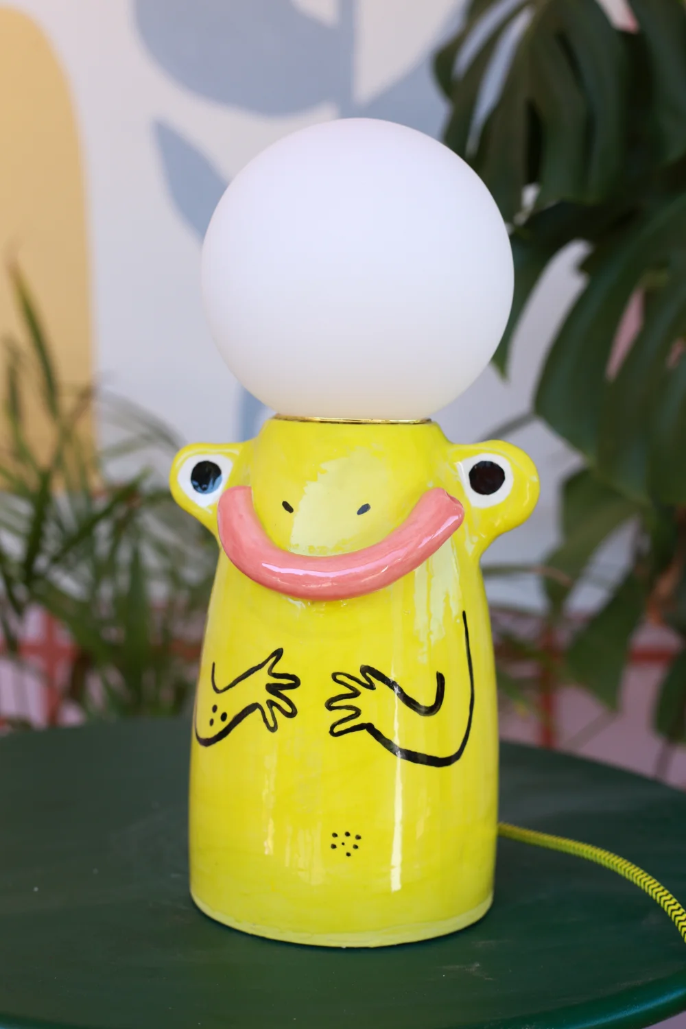 lampa żaba żółto czarny kabel