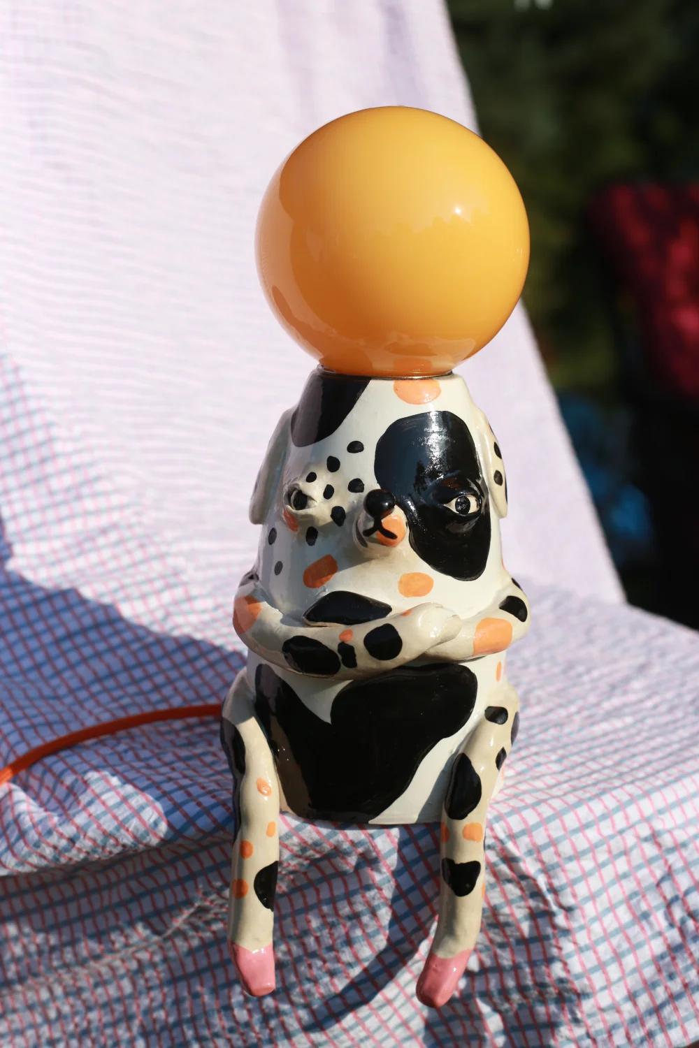 lampa  obrażona paniusia